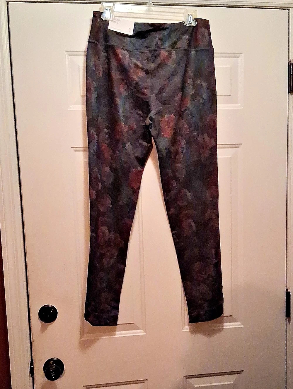 Soft Surroundings Midnight Floral Legging/Ankle